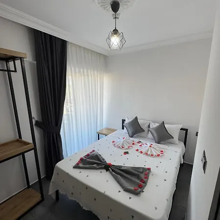 מלון The Pera מרמריס