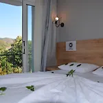 Hotel The Pera *